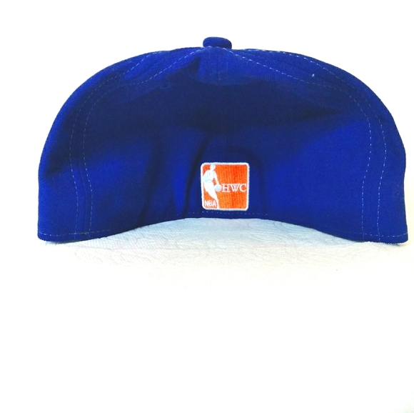 DEADSTOCK NEW YORK KNICKS FITTED 7 7/8 HAT - Picture 5 of 5
